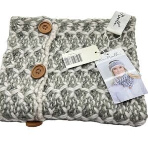 Simply Noelle Neck Warmer Scarf Gray White Chucky Buttons Nantucket Collection